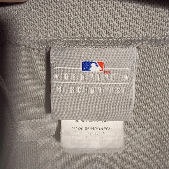 2012 New York Yankees Derek Jeter Jersey P2P 20in (Mens S) Authentic Merchandise - Picture 10 of 12